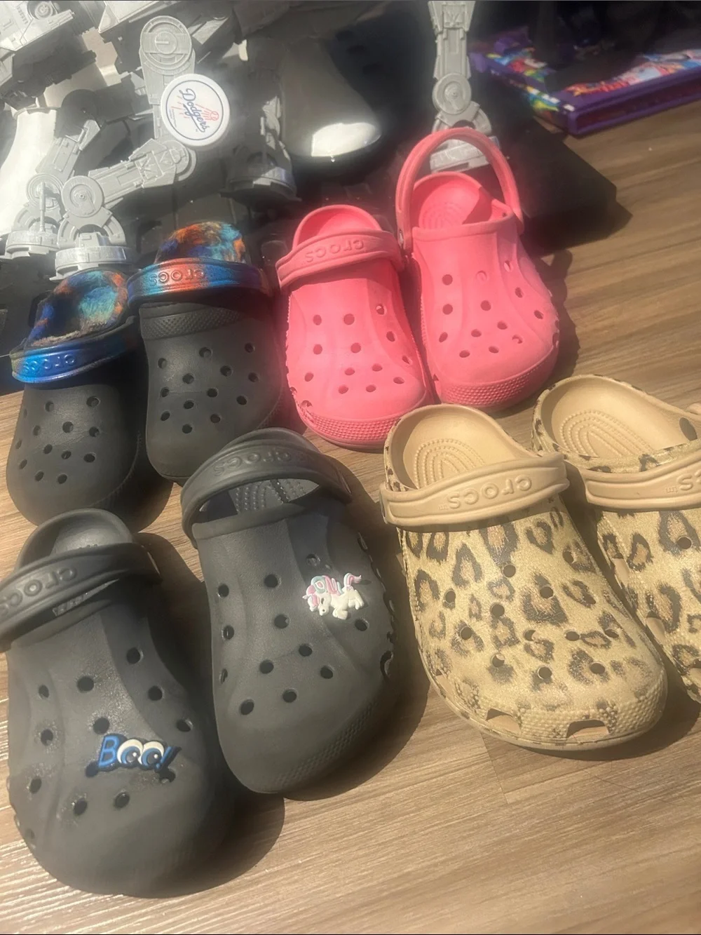 CROCS set four